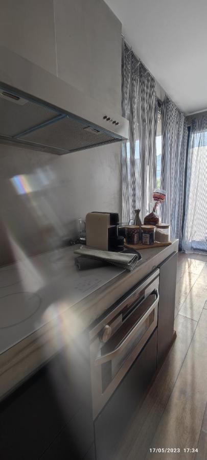 Attico Vista Mare Apartment Golem  Luaran gambar
